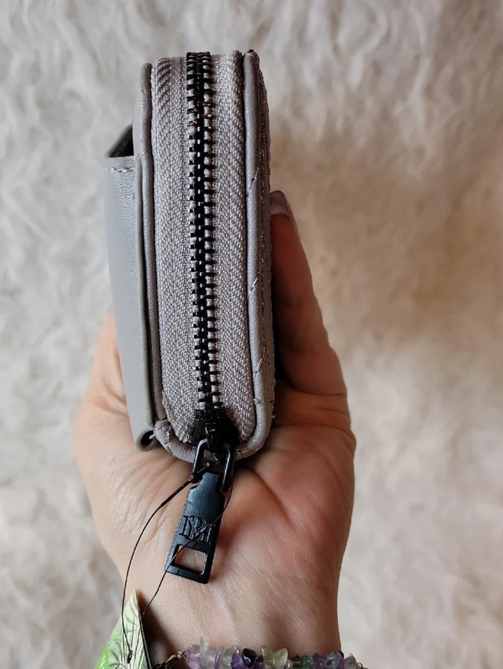 NWT Badgley Mischka Quilted Gray Wristlet w/ Separate Phone Compartment